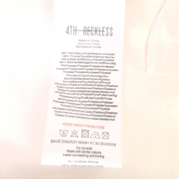 4th + Reckless Sleeveless Single Breast Oversized Blazer in Cream Size Small - Picture 12 of 15